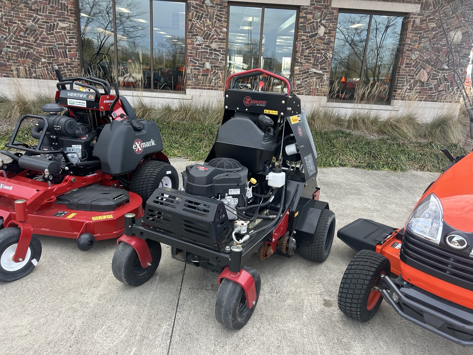 2022 ZA4830 Aerator